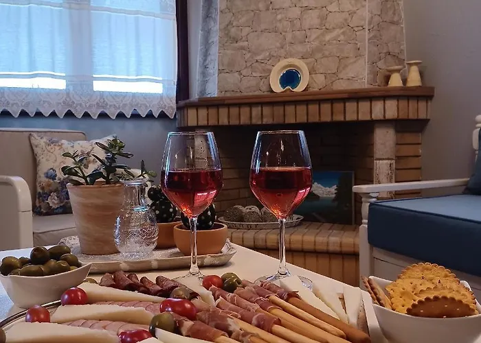 Eirinis - σπίτι της ειρήνης Hébergement de vacances Ágios Pétros