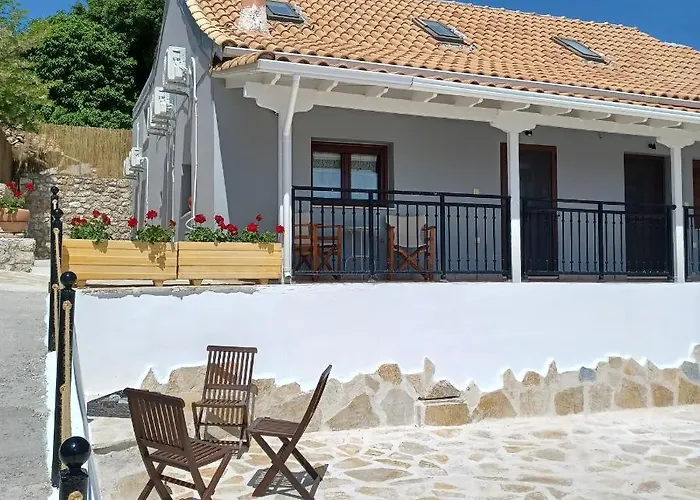 Eirinis - σπίτι της ειρήνης Hébergement de vacances Ágios Pétros